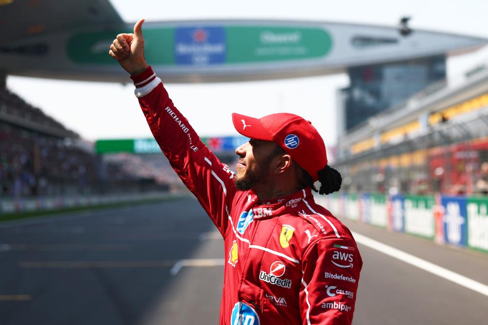 签到2027年！山东泰山续约中超最贵外援，克雷桑入籍或助国足！